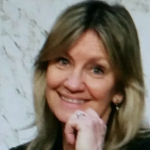 Meet your Posher, Connie